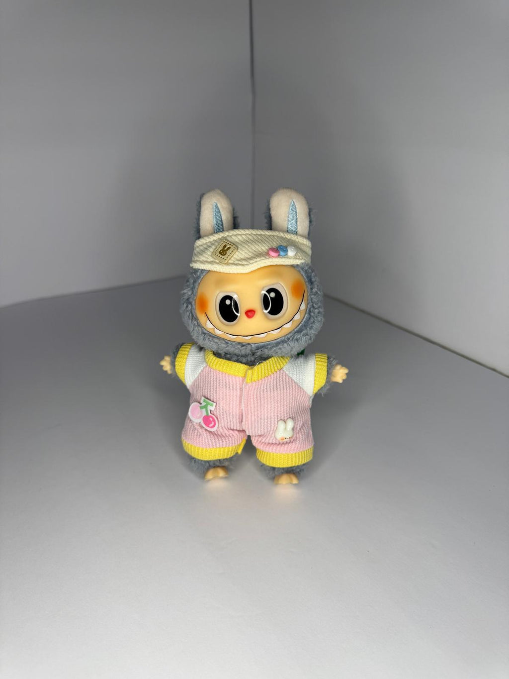 Labubu Pink Bunny Button Set – Soft Textures & Sweet Details