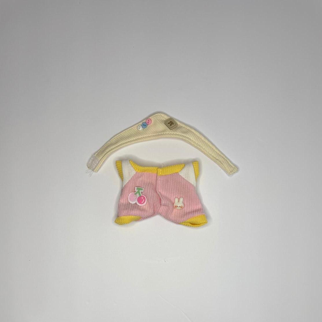 Labubu Pink Bunny Button Set – Soft Textures & Sweet Details